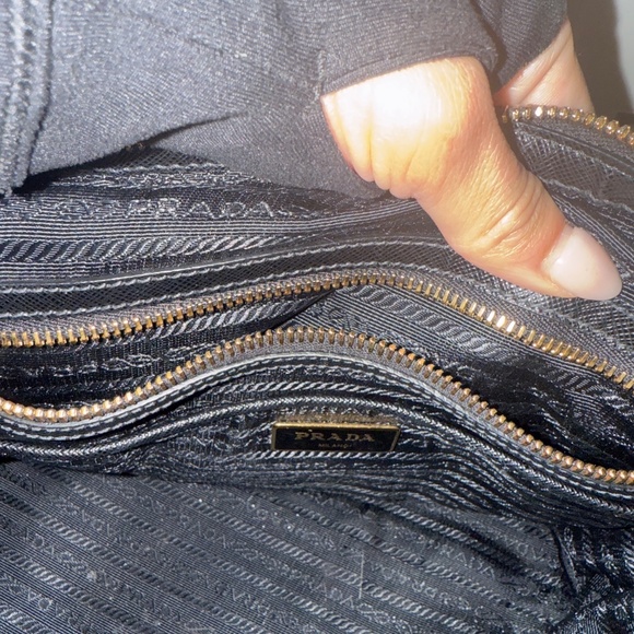 Prada bag - Picture 4 of 4